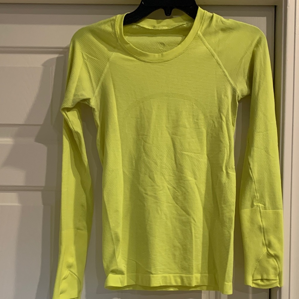 Lululemon Athletica Lime Long Sleeve Top